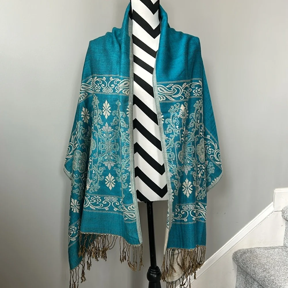 Blue/Green & Tan Scarf/Wrap - Picture 4 of 5